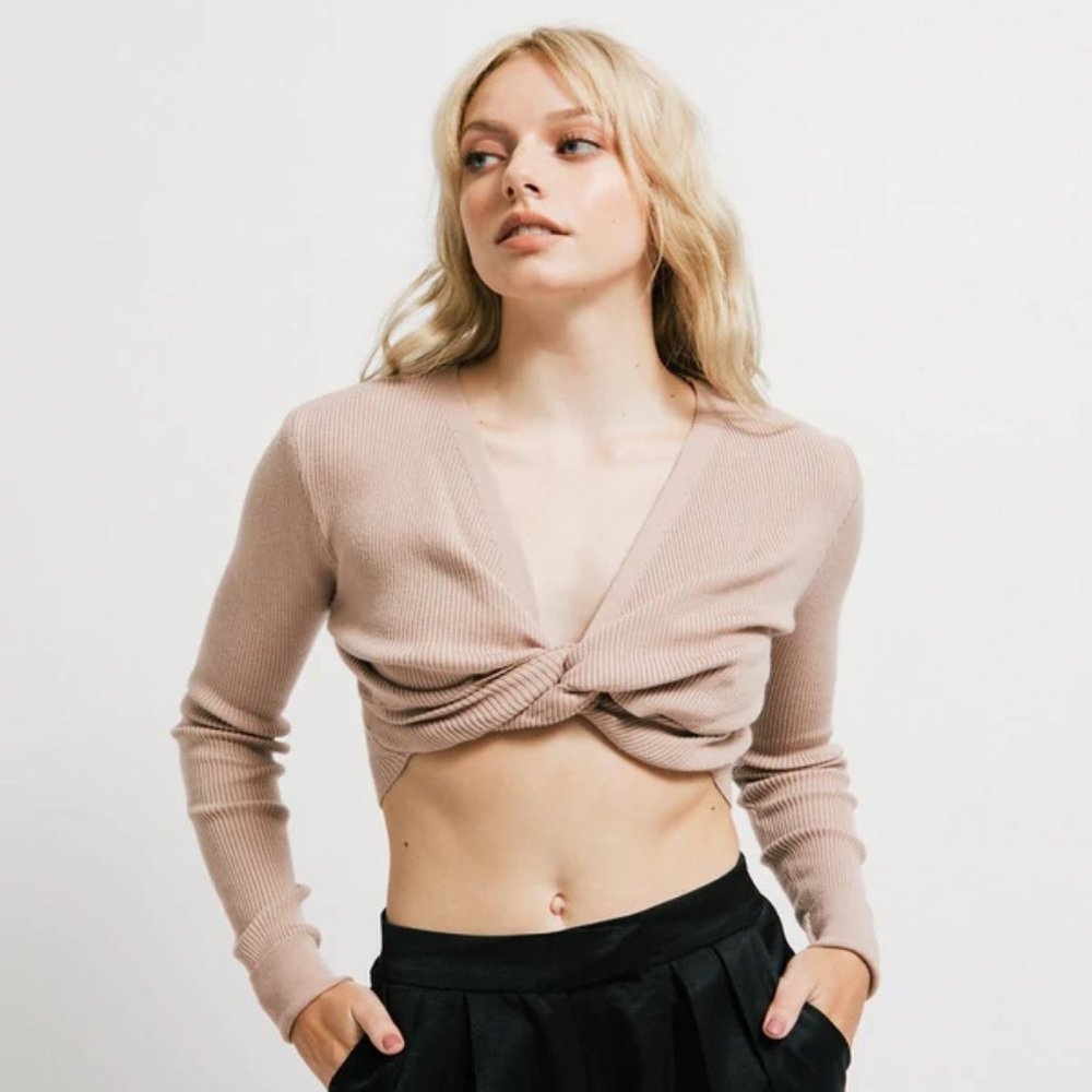 Long Sleeve Knit Crop Top with Twist
